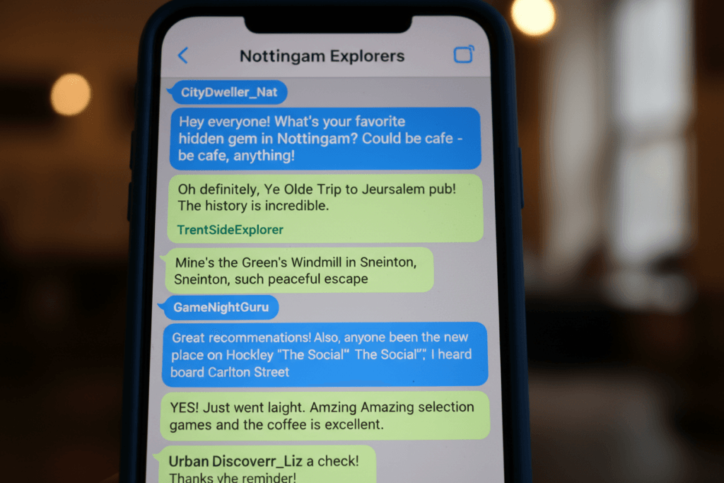 Chat room conversation showing engaging questions about Nottingham